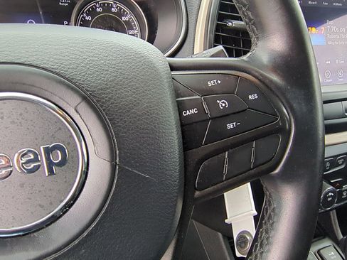 Used 2020 Jeep Cherokee Trailhawk image 35