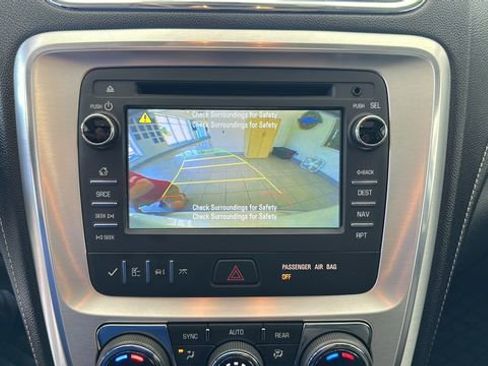 Used 2013 GMC Acadia SLT FWD image 12