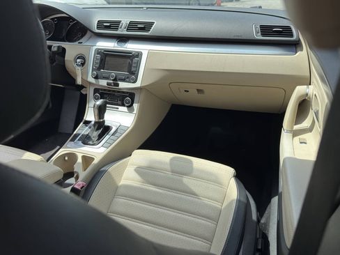 Used 2012 Volkswagen CC Lux Limited FWD image 19