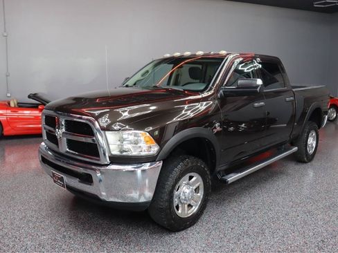Used 2017 RAM 2500 Tradesman w/ Chrome Appearance Group AWD/4WD image 2