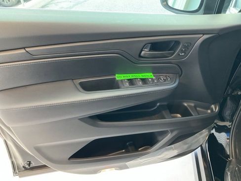 New 2026 Honda Odyssey EX-L image 5