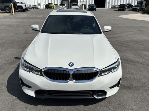 Used 2022 BMW 330i xDrive Sedan w/ Driving Assistance Package AWD/4WD image 3