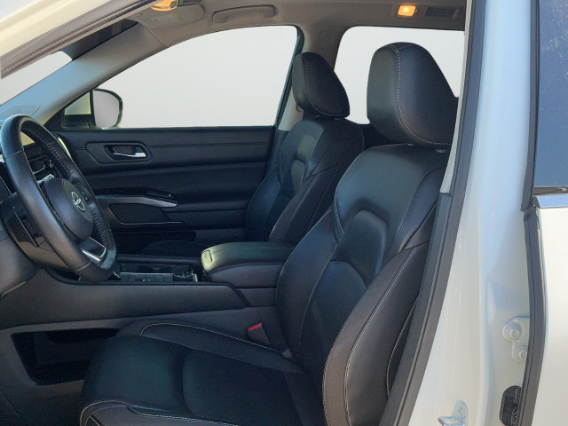 Used 2023 Nissan Pathfinder SL w/ SL Premium Package AWD/4WD image 20