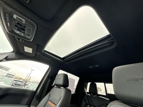 Certified 2021 GMC Sierra 1500 AT4 w/ AT4 Value Package image 19