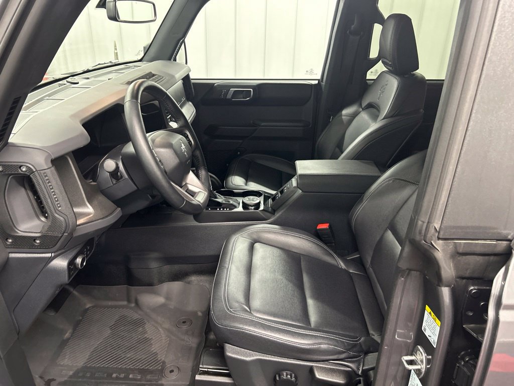 Used 2025 Ford Bronco Badlands AWD/4WD image 11
