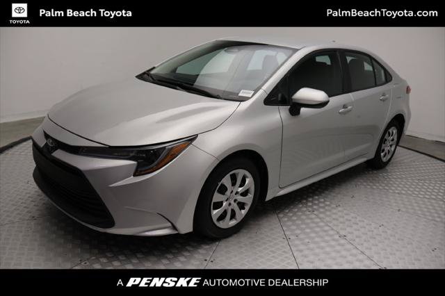 Certified 2025 Toyota Corolla LE FWD image 1