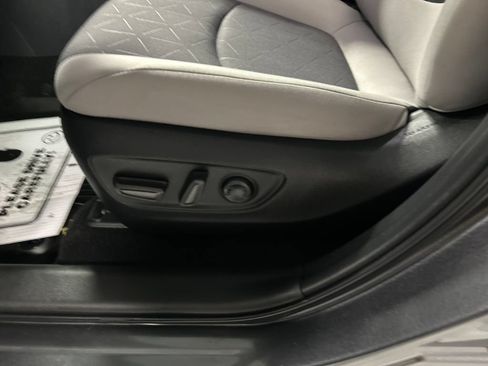 Used 2024 Toyota RAV4 XLE w/ Convenience Package AWD/4WD image 11