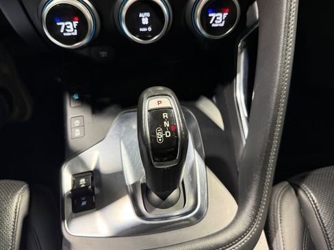 Used 2018 Jaguar E-PACE S image 34