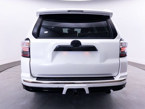 Used 2020 Toyota 4Runner Nightshade AWD/4WD image 15