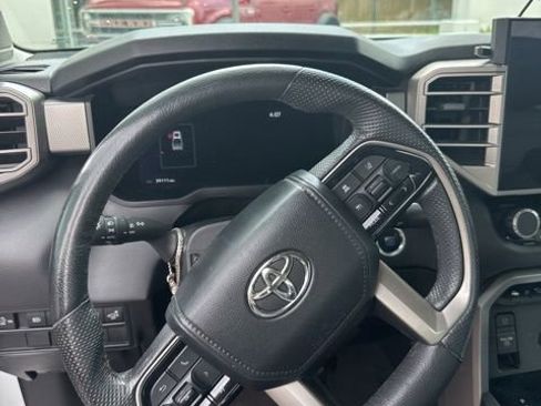 Used 2024 Toyota Tundra Limited image 12