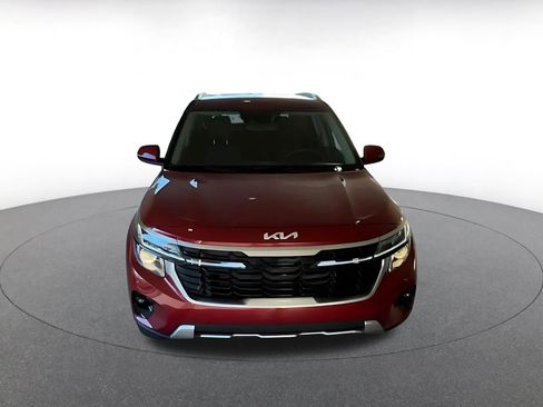 Used 2025 Kia Seltos S image 4