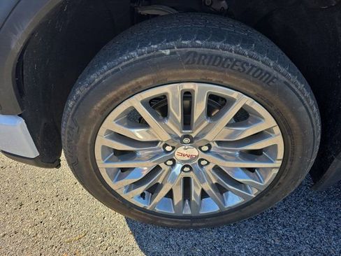 Used 2022 GMC Sierra 1500 Denali w/ Technology Package image 10