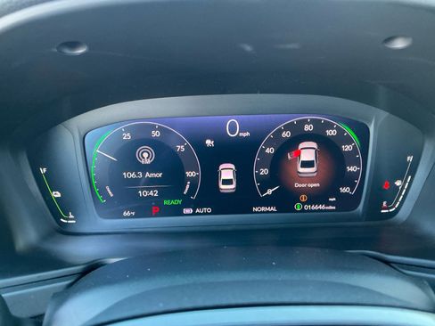 Used 2024 Honda Accord Touring image 10