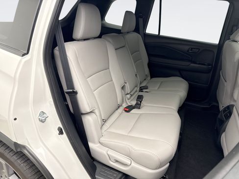 Used 2023 Honda Passport EX-L image 18