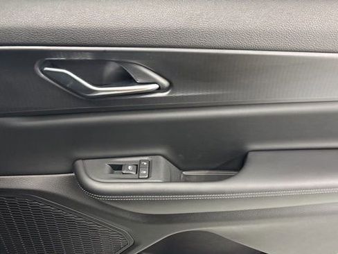 New 2025 Jeep Grand Cherokee L Altitude image 39