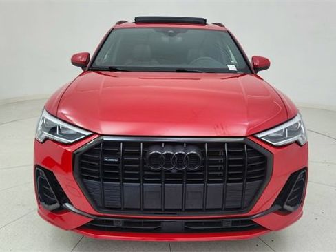 Used 2023 Audi Q3 2.0T Premium Plus w/ Premium Plus Package image 2