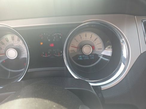 Used 2012 Ford Mustang Premium image 12