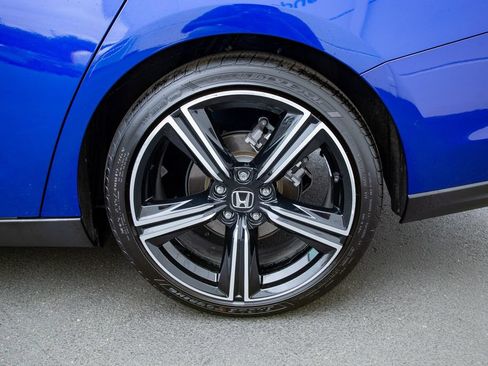 Used 2025 Honda Accord Sport image 30