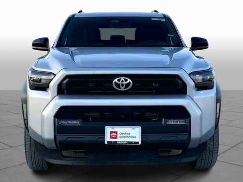 Used 2025 Toyota 4Runner SR5 image 3