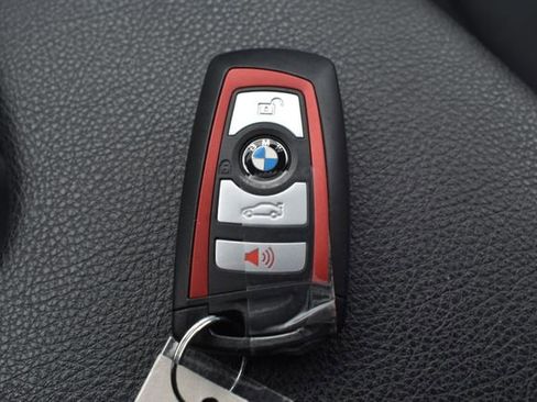 Used 2017 BMW 330i xDrive Sedan image 33