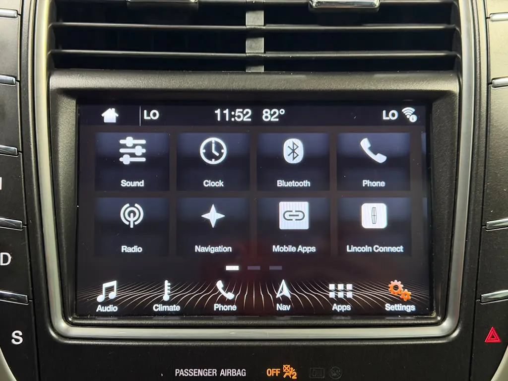 Used 2019 Lincoln Nautilus Reserve w/ Driver Assistance Package FWD image 44
