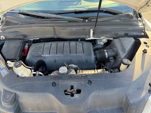 Used 2011 Buick Enclave CXL image 33