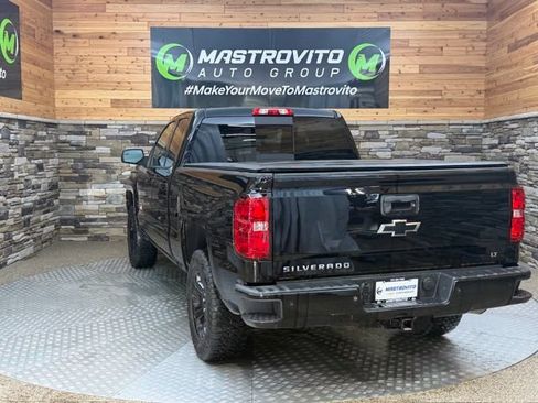 Used 2018 Chevrolet Silverado 1500 LT w/ Midnight Edition AWD/4WD image 6