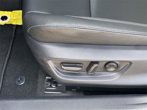 Certified 2025 Toyota Camry SE image 20