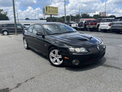 Used 2006 Pontiac GTO RWD image 2