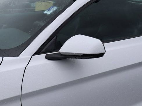 Used 2020 Ford Mustang Premium image 12