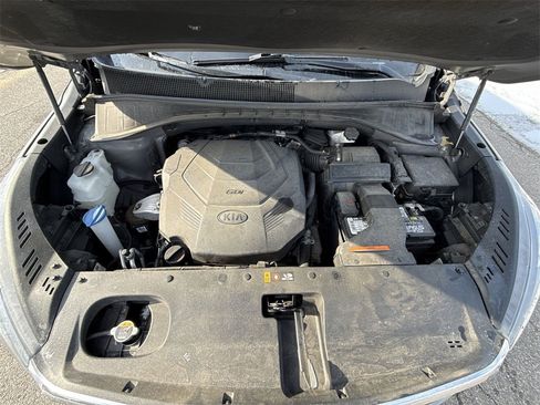 Used 2019 Kia Sorento SX image 18