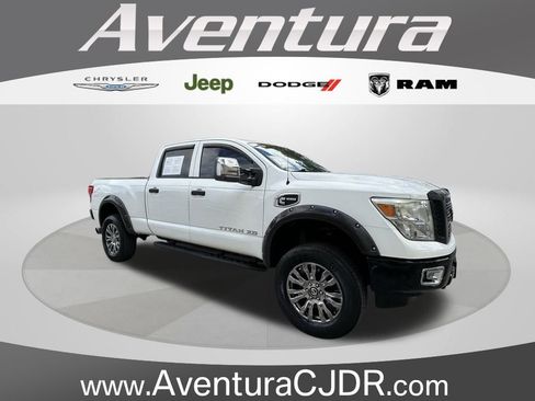 Used 2016 Nissan Titan S image 1