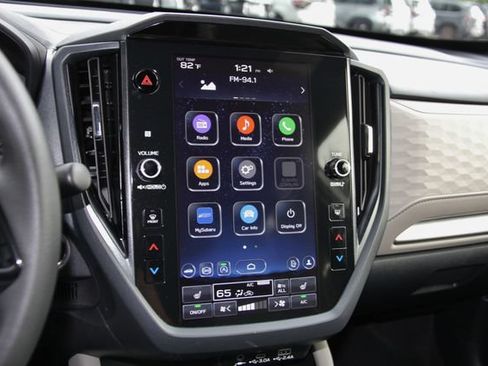 Certified 2025 Subaru Forester Premium AWD/4WD image 26