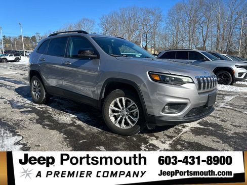 Used 2022 Jeep Cherokee Latitude Lux image 1