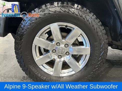 Used 2016 Jeep Wrangler Unlimited Sahara w/ Connectivity Group AWD/4WD image 12