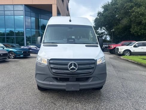 Used 2025 Mercedes-Benz Sprinter 2500 image 11