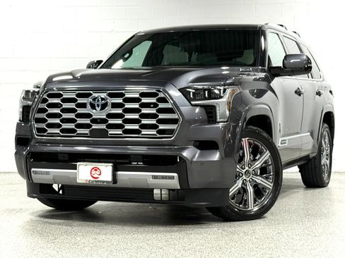 Used 2023 Toyota Sequoia Capstone AWD/4WD image 2