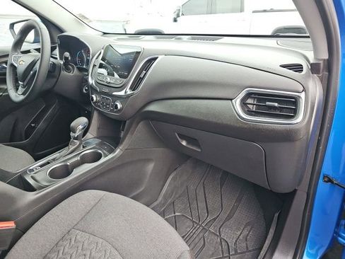 Used 2024 Chevrolet Equinox LT FWD image 34
