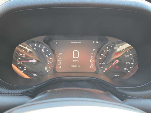 Used 2025 Jeep Compass Latitude w/ Convenience Group AWD/4WD image 7