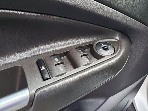 Used 2014 Ford Escape SE w/ Equipment Group 201A FWD image 10