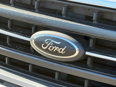 Used 2022 Ford F150 Lariat w/ Max Trailer Tow Package AWD/4WD image 25