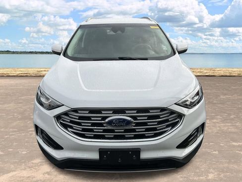 Used 2019 Ford Edge SEL w/ Equipment Group 201A FWD image 2