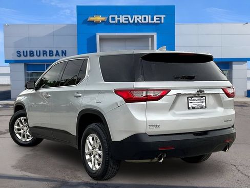 Used 2020 Chevrolet Traverse LS FWD image 3
