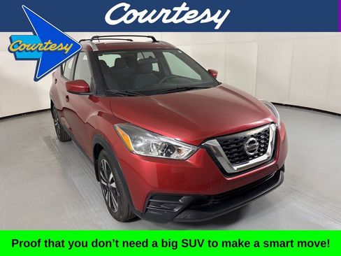 Used 2018 Nissan Kicks SV w/ Exterior Package image 1