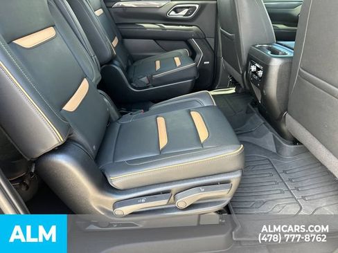 Used 2024 GMC Yukon XL AT4 w/ AT4 Premium Package AWD/4WD image 17