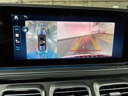 New 2026 Mercedes-Benz GLS 580 4MATIC image 44