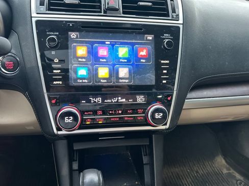Used 2018 Subaru Outback 2.5i Limited AWD/4WD image 18