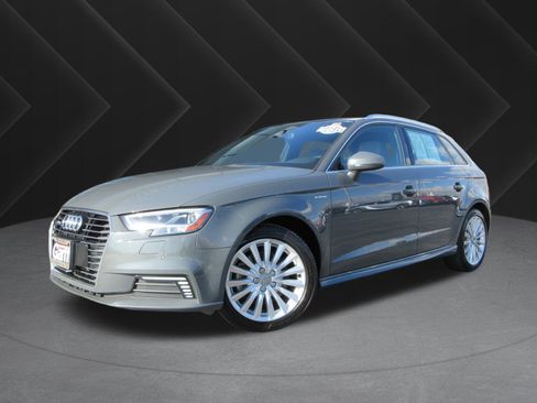 Used 2018 Audi A3 e-tron Premium Plus w/ Premium Plus Package image 1