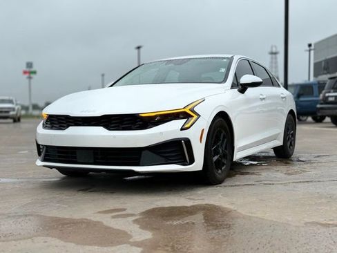 Used 2025 Kia K5 LXS FWD image 4