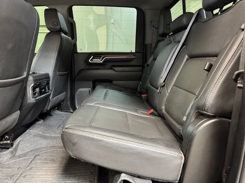 Used 2024 GMC Sierra 3500 Denali w/ Denali Reserve Package AWD/4WD image 17